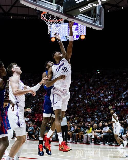 首节狂飙14分！埃奇库姆全场高效砍下22分4篮板5助攻2抢断