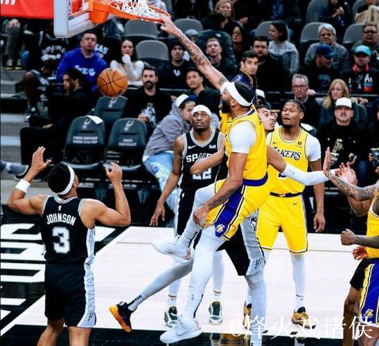 文班23分浓眉30+13詹姆斯18+5+8 马刺大胜湖人